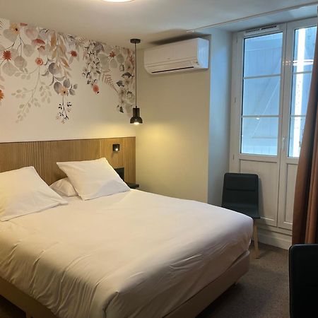 Hotel Les Tilleuls Hasparren Eksteriør bilde
