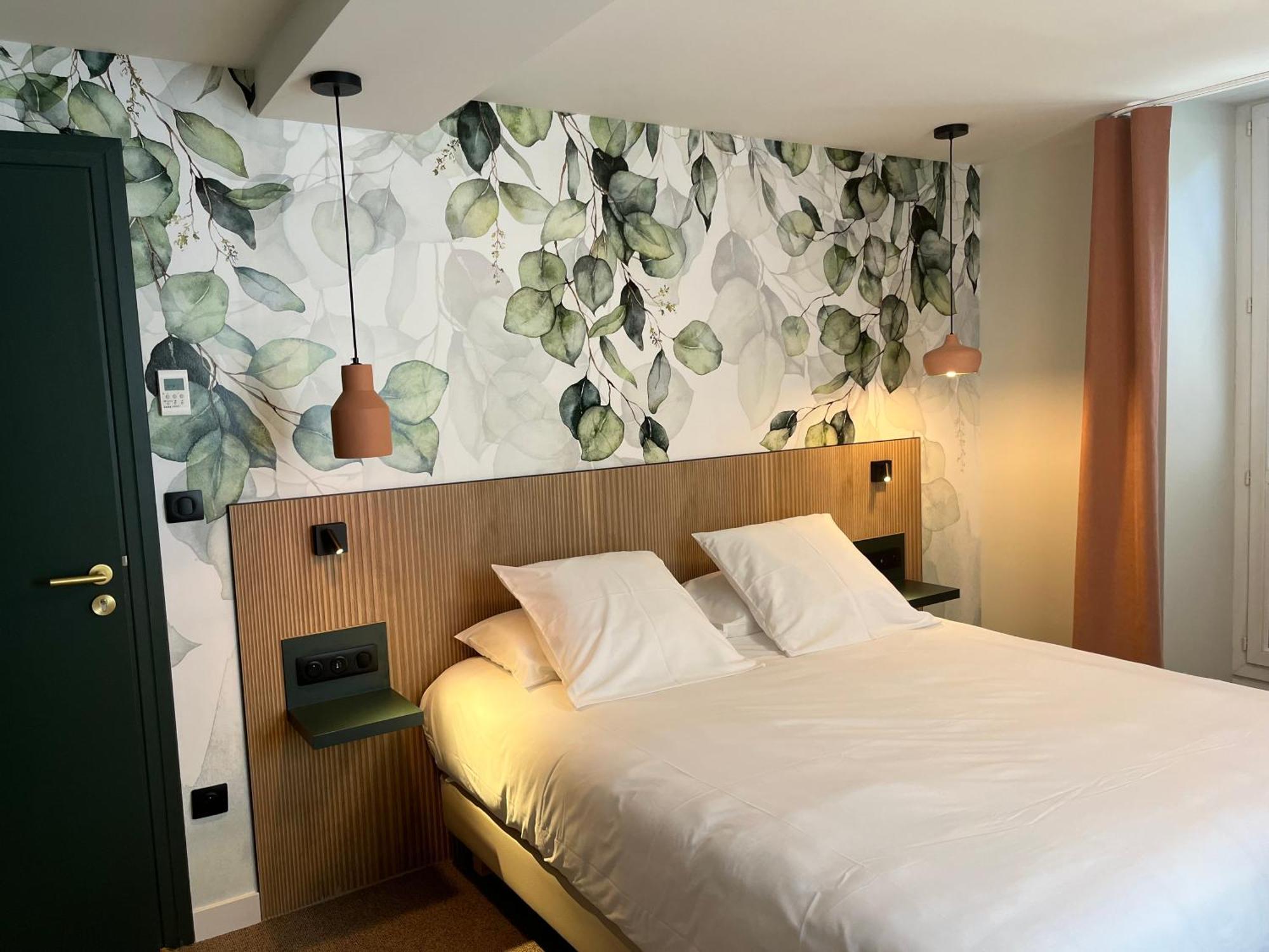 Hotel Les Tilleuls Hasparren Eksteriør bilde